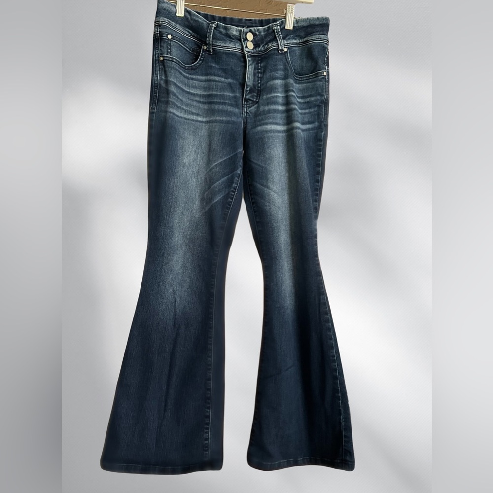 Size 10 Short Maurice’s Everflex dark wash flare jeans